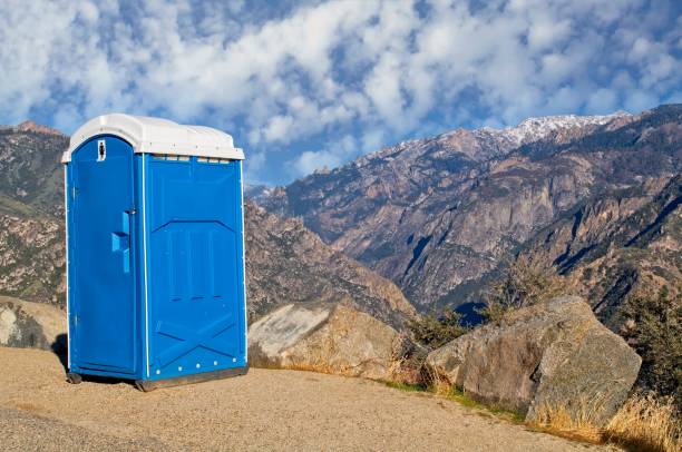 Best Portable restroom trailer rental  in Raintree Plantation, MO