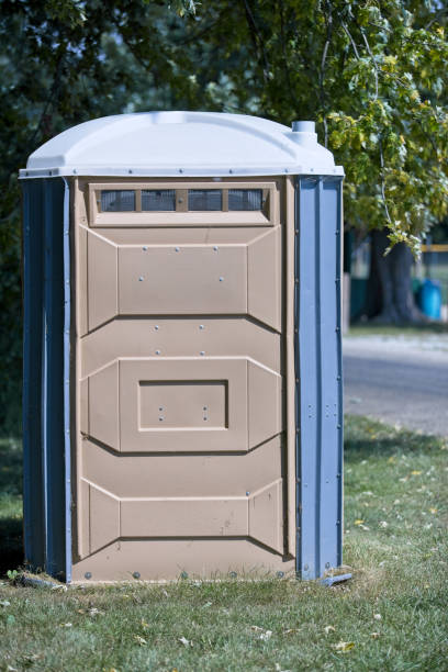Best Luxury portable toilet rental  in Raintree Plantation, MO